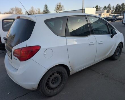 Белый Опель Мерива, объемом двигателя 1.2 л и пробегом 300 тыс. км за 5500 $, фото 4 на Automoto.ua