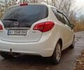 Белый Опель Мерива, объемом двигателя 1.69 л и пробегом 340 тыс. км за 6000 $, фото 5 на Automoto.ua