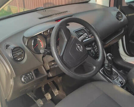 Білий Опель Меріва, об'ємом двигуна 1.3 л та пробігом 241 тис. км за 6500 $, фото 6 на Automoto.ua