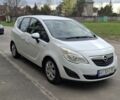 Белый Опель Мерива, объемом двигателя 1.2 л и пробегом 208 тыс. км за 6500 $, фото 4 на Automoto.ua