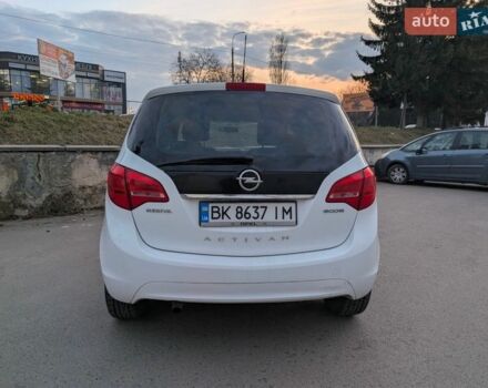 Белый Опель Мерива, объемом двигателя 1.25 л и пробегом 300 тыс. км за 5700 $, фото 2 на Automoto.ua