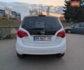 Белый Опель Мерива, объемом двигателя 1.25 л и пробегом 300 тыс. км за 5700 $, фото 2 на Automoto.ua