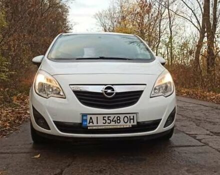 Белый Опель Мерива, объемом двигателя 1.69 л и пробегом 340 тыс. км за 6000 $, фото 7 на Automoto.ua