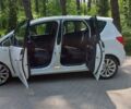 Белый Опель Мерива, объемом двигателя 1.69 л и пробегом 295 тыс. км за 6900 $, фото 15 на Automoto.ua