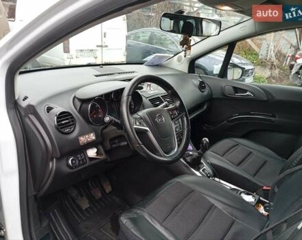 Білий Опель Меріва, об'ємом двигуна 1.25 л та пробігом 250 тис. км за 6500 $, фото 3 на Automoto.ua