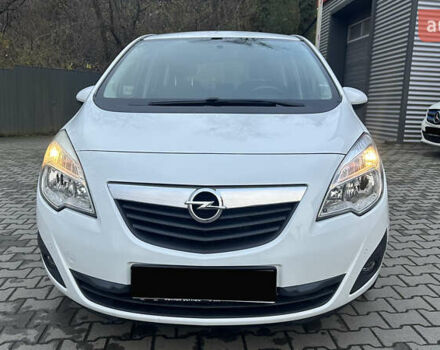Белый Опель Мерива, объемом двигателя 1.36 л и пробегом 190 тыс. км за 7500 $, фото 8 на Automoto.ua
