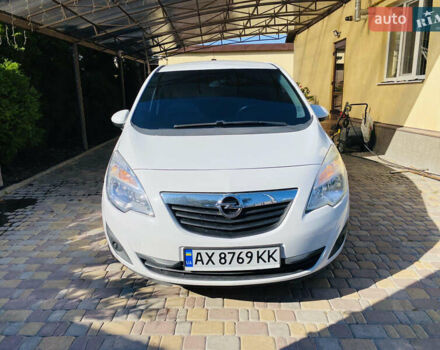 Белый Опель Мерива, объемом двигателя 1.69 л и пробегом 245 тыс. км за 6800 $, фото 47 на Automoto.ua