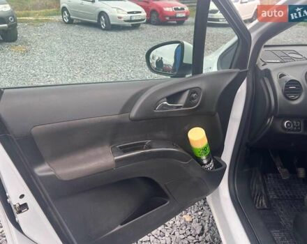 Білий Опель Меріва, об'ємом двигуна 1.7 л та пробігом 210 тис. км за 5590 $, фото 19 на Automoto.ua