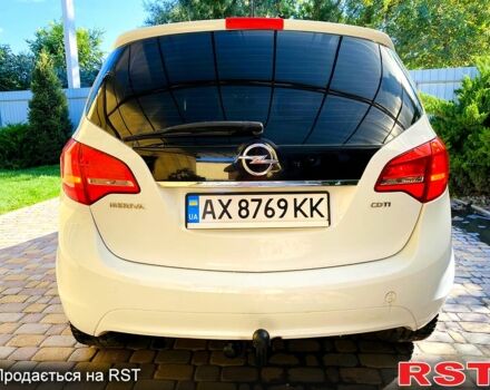 Белый Опель Мерива, объемом двигателя 1.7 л и пробегом 225 тыс. км за 6950 $, фото 2 на Automoto.ua
