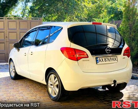 Белый Опель Мерива, объемом двигателя 1.7 л и пробегом 225 тыс. км за 6950 $, фото 1 на Automoto.ua