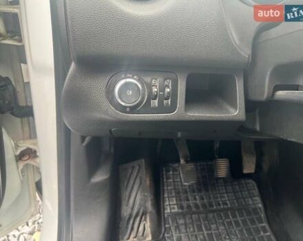 Білий Опель Меріва, об'ємом двигуна 1.7 л та пробігом 210 тис. км за 5590 $, фото 22 на Automoto.ua