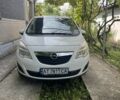 Белый Опель Мерива, объемом двигателя 1.2 л и пробегом 200 тыс. км за 5310 $, фото 1 на Automoto.ua