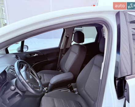 Білий Опель Меріва, об'ємом двигуна 1.7 л та пробігом 240 тис. км за 6700 $, фото 25 на Automoto.ua