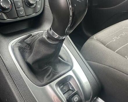 Белый Опель Мерива, объемом двигателя 1.6 л и пробегом 198 тыс. км за 8500 $, фото 21 на Automoto.ua