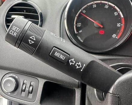 Белый Опель Мерива, объемом двигателя 1.6 л и пробегом 198 тыс. км за 8500 $, фото 28 на Automoto.ua