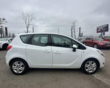 Белый Опель Мерива, объемом двигателя 1.6 л и пробегом 198 тыс. км за 8500 $, фото 5 на Automoto.ua