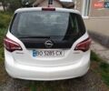 Белый Опель Мерива, объемом двигателя 1.36 л и пробегом 122 тыс. км за 8200 $, фото 4 на Automoto.ua