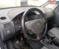 Белый Опель Мерива, объемом двигателя 1.3 л и пробегом 280 тыс. км за 5100 $, фото 6 на Automoto.ua