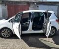 Белый Опель Мерива, объемом двигателя 1.4 л и пробегом 222 тыс. км за 7700 $, фото 3 на Automoto.ua