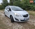 Белый Опель Мерива, объемом двигателя 1.69 л и пробегом 180 тыс. км за 7000 $, фото 1 на Automoto.ua
