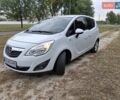 Белый Опель Мерива, объемом двигателя 1.69 л и пробегом 180 тыс. км за 7000 $, фото 2 на Automoto.ua