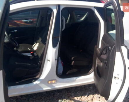 Белый Опель Мерива, объемом двигателя 1.25 л и пробегом 225 тыс. км за 7200 $, фото 7 на Automoto.ua