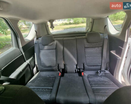 Белый Опель Мерива, объемом двигателя 1.25 л и пробегом 225 тыс. км за 7200 $, фото 5 на Automoto.ua