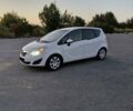 Белый Опель Мерива, объемом двигателя 1.25 л и пробегом 228 тыс. км за 5000 $, фото 4 на Automoto.ua
