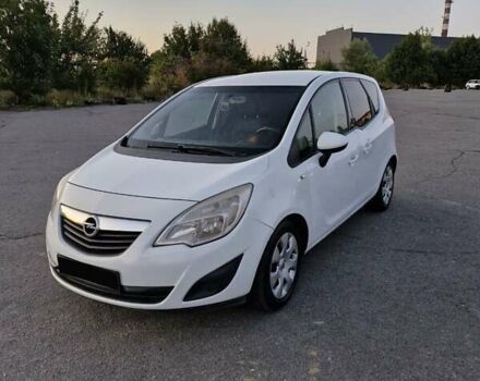 Белый Опель Мерива, объемом двигателя 1.25 л и пробегом 228 тыс. км за 5000 $, фото 37 на Automoto.ua