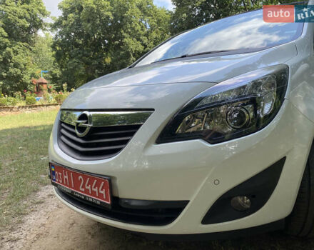 Білий Опель Меріва, об'ємом двигуна 1.4 л та пробігом 109 тис. км за 8300 $, фото 39 на Automoto.ua