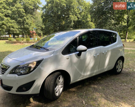 Білий Опель Меріва, об'ємом двигуна 1.4 л та пробігом 109 тис. км за 8300 $, фото 12 на Automoto.ua