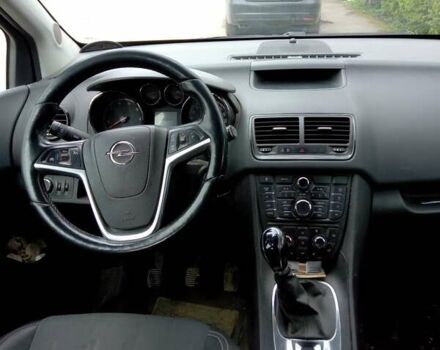 Белый Опель Мерива, объемом двигателя 1.2 л и пробегом 115 тыс. км за 6500 $, фото 4 на Automoto.ua