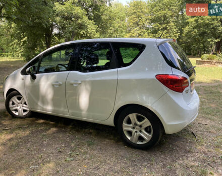 Білий Опель Меріва, об'ємом двигуна 1.4 л та пробігом 109 тис. км за 8300 $, фото 6 на Automoto.ua