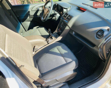 Опель Мерива 2013 в Харькове на Automoto.ua Белый Опель Мерива, объемом двигателя 1.69 л и пробегом 241 тыс. км за 6800 $, фото 37 на Automoto.ua