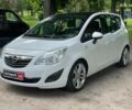 Белый Опель Мерива, объемом двигателя 1.4 л и пробегом 273 тыс. км за 7990 $, фото 1 на Automoto.ua