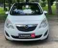 Белый Опель Мерива, объемом двигателя 1.4 л и пробегом 273 тыс. км за 7990 $, фото 1 на Automoto.ua