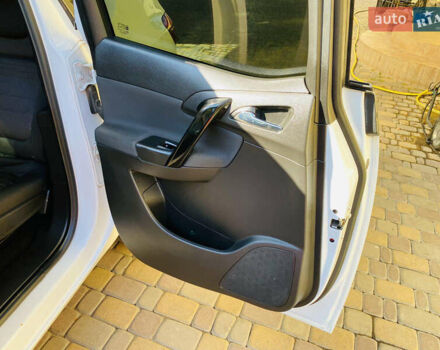 Опель Мерива 2013 в Харькове на Automoto.ua Белый Опель Мерива, объемом двигателя 1.69 л и пробегом 241 тыс. км за 6800 $, фото 26 на Automoto.ua