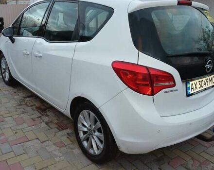 Білий Опель Меріва, об'ємом двигуна 1.63 л та пробігом 108 тис. км за 9000 $, фото 1 на Automoto.ua