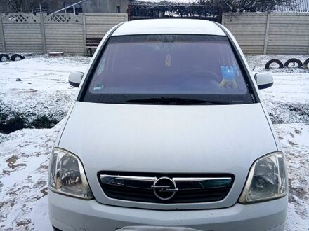 Білий Опель Меріва, об'ємом двигуна 1.4 л та пробігом 196 тис. км за 4500 $, фото 1 на Automoto.ua