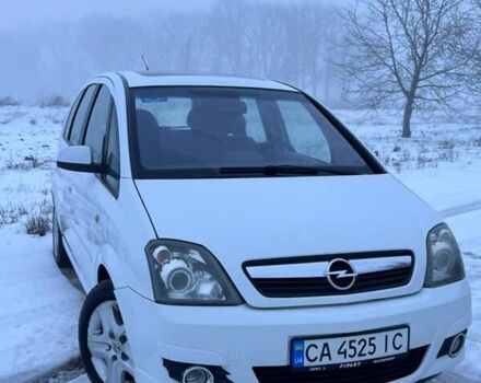 Білий Опель Меріва, об'ємом двигуна 1.4 л та пробігом 176 тис. км за 5600 $, фото 1 на Automoto.ua