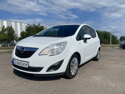 Білий Опель Меріва, об'ємом двигуна 1.2 л та пробігом 260 тис. км за 5920 $, фото 1 на Automoto.ua