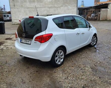 Белый Опель Мерива, объемом двигателя 1.7 л и пробегом 220 тыс. км за 6100 $, фото 1 на Automoto.ua