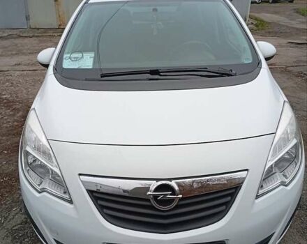 Белый Опель Мерива, объемом двигателя 1.25 л и пробегом 250 тыс. км за 6500 $, фото 1 на Automoto.ua