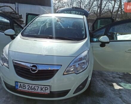 Белый Опель Мерива, объемом двигателя 1.36 л и пробегом 200 тыс. км за 6950 $, фото 1 на Automoto.ua