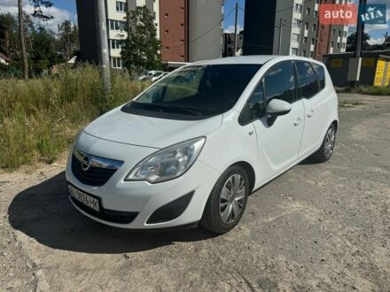 Білий Опель Меріва, об'ємом двигуна 1.2 л та пробігом 208 тис. км за 6500 $, фото 1 на Automoto.ua