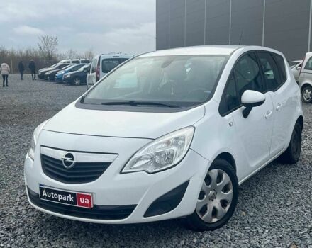 Белый Опель Мерива, объемом двигателя 1.7 л и пробегом 210 тыс. км за 5000 $, фото 1 на Automoto.ua