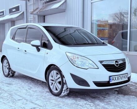 Белый Опель Мерива, объемом двигателя 1.7 л и пробегом 225 тыс. км за 6900 $, фото 1 на Automoto.ua