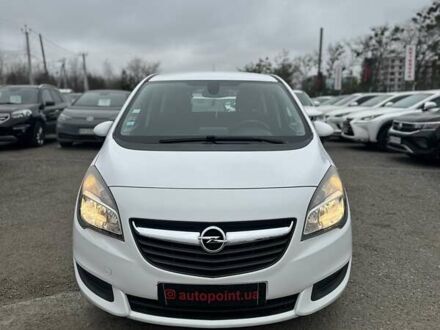 Белый Опель Мерива, объемом двигателя 1.6 л и пробегом 198 тыс. км за 8500 $, фото 1 на Automoto.ua