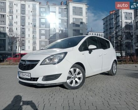 Белый Опель Мерива, объемом двигателя 1.6 л и пробегом 325 тыс. км за 6400 $, фото 1 на Automoto.ua