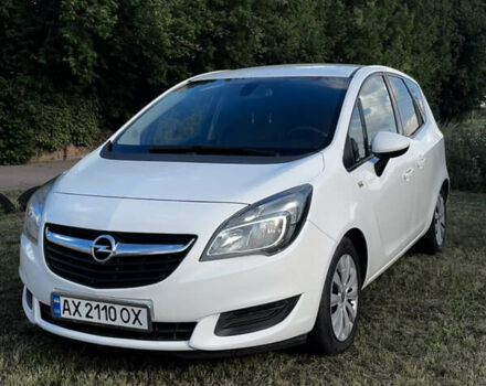 Белый Опель Мерива, объемом двигателя 1.6 л и пробегом 270 тыс. км за 8100 $, фото 1 на Automoto.ua